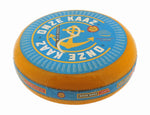 ONZE KAAZ Jong Belegen 35+, hele kaas van bovenaf met het label, Onze Kaaz kaas kopen bij Kaasdok.nl
