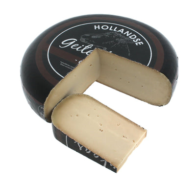 Goat Cheese Old 50+, piece, buy cheese at Kaasdok.nl
